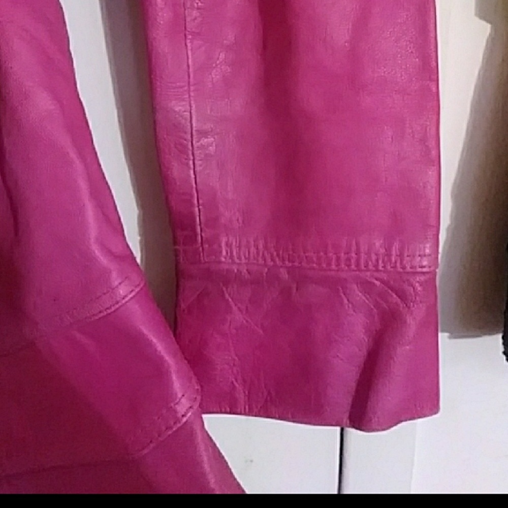 Leather jacket - Picture 3 of 4